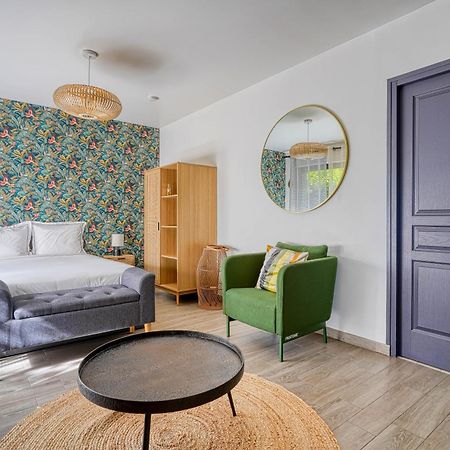 Superbe Studio Avec Terrasse Brunoy Экстерьер фото